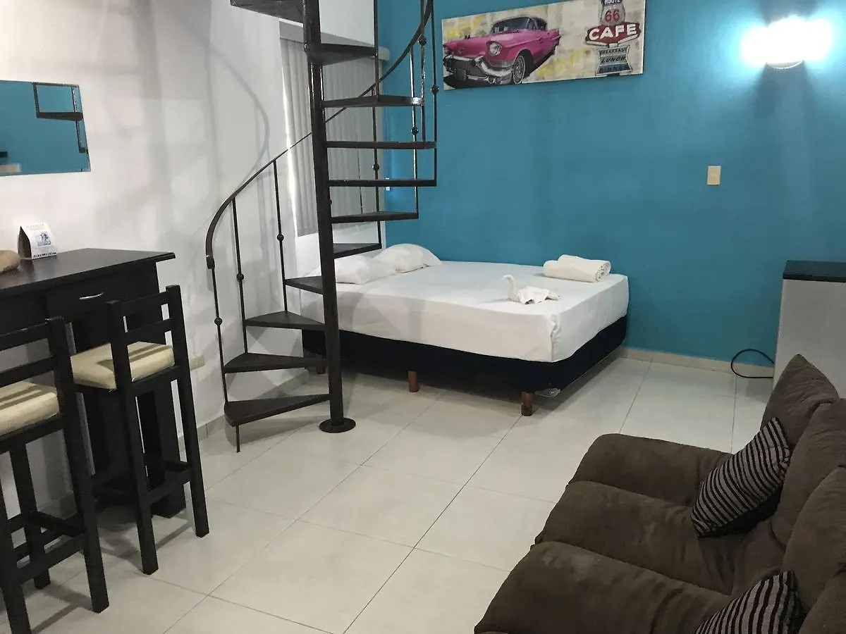 Easy Hotel Playa del Carmen 0*,  Mexico